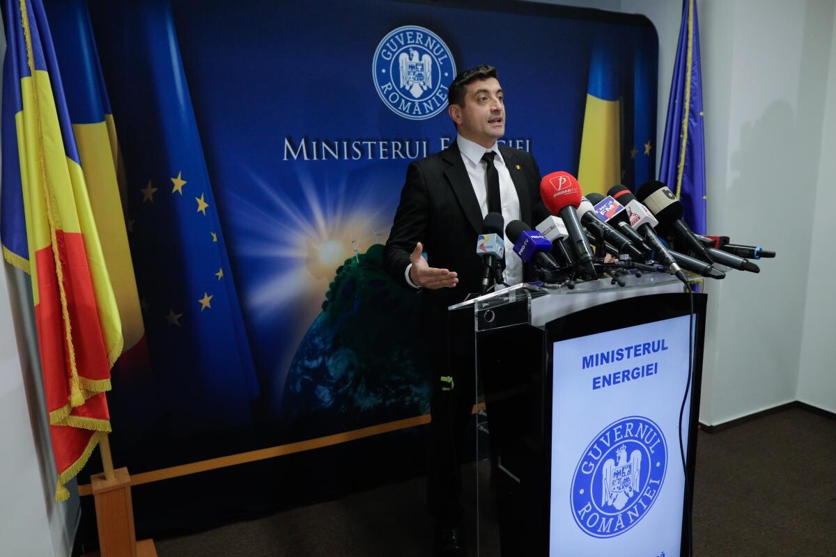 De ce i s-a interzis lui George Simion să mai intre în Republica Moldova. Vlad Filat: Am avut discuţii în coaliţie atunci, şi nu puţine. Era vorba de un cetăţean român, european